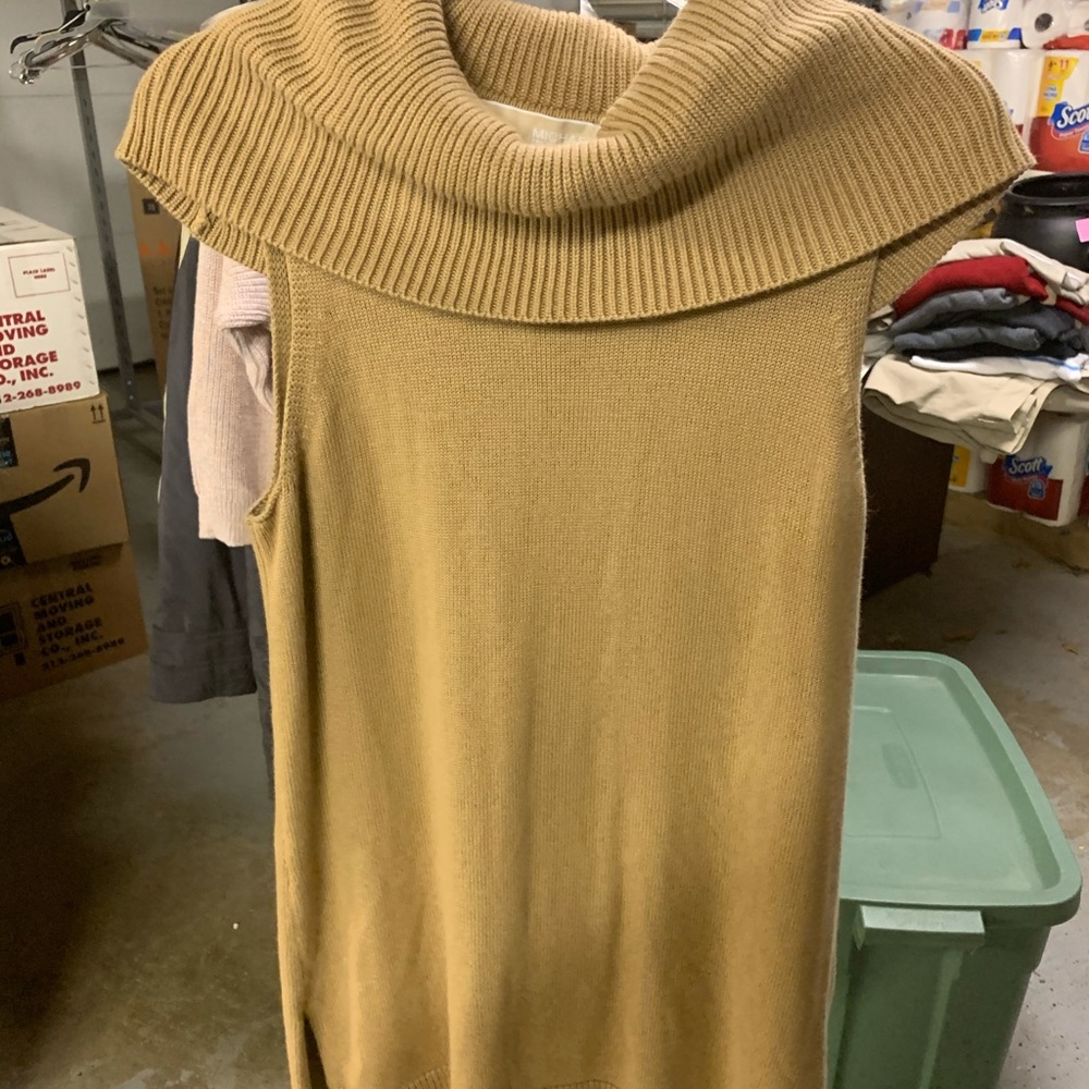 Women Medium  Michael Kors Mustard sweater